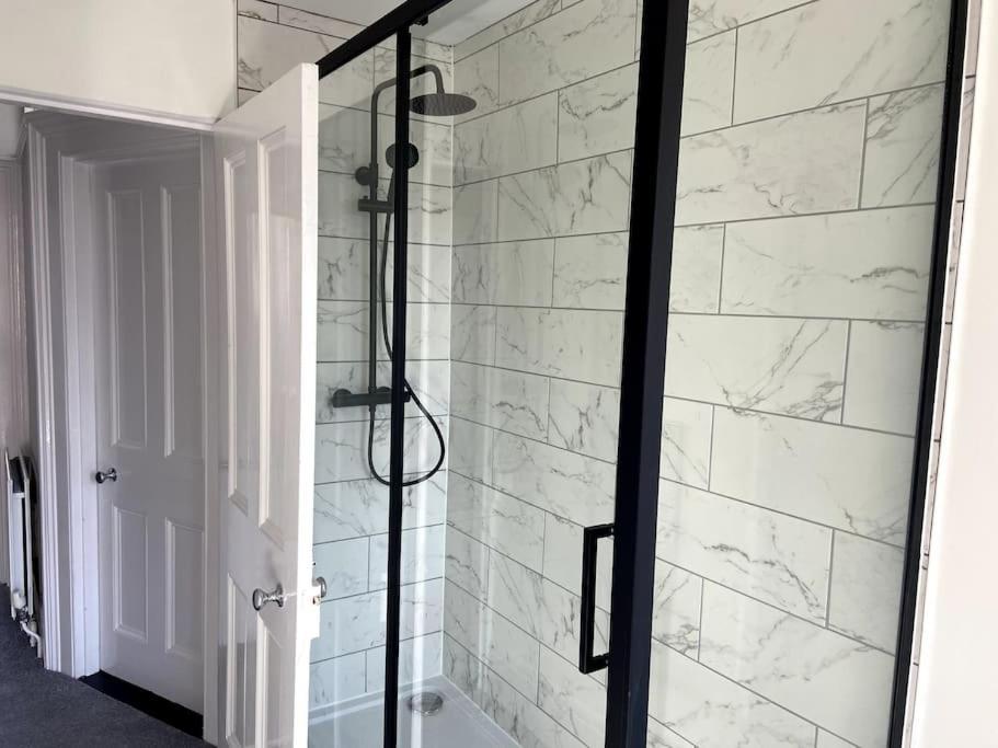 Large Boutique Self Catering Southsea Holiday Flat Πόρτσμουθ Εξωτερικό φωτογραφία